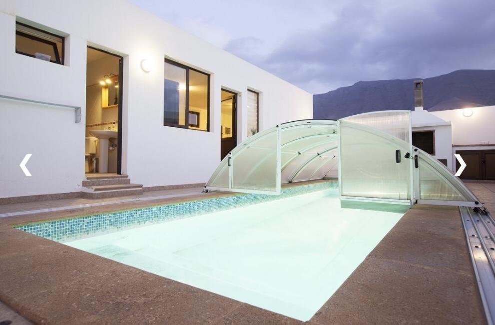 Famara Beach House Екстер'єр фото